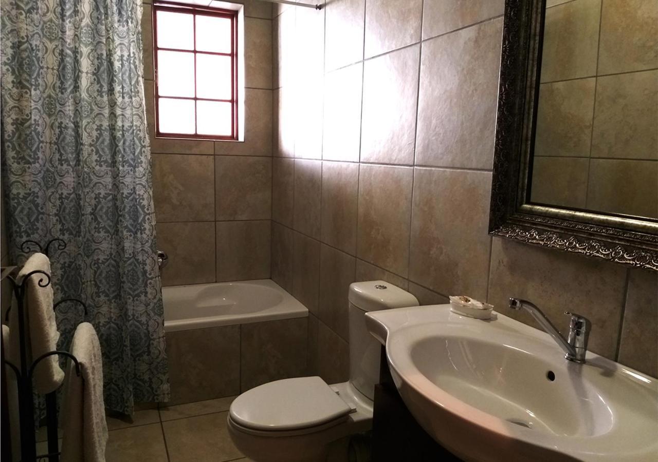 Alimento Guest House Upington Exterior foto